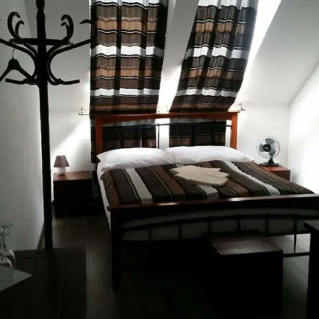 Sommelierka - & Vinny Sklep Quarto em Acomodações Particulares