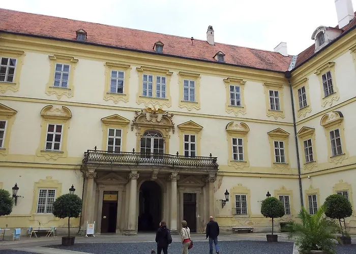 Homestay Sommelierka *